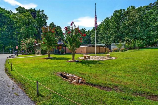 19 Wapiti Lane, Cleveland, GA 30528