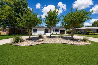 3558 South Drive, Fort Worth, TX 76109