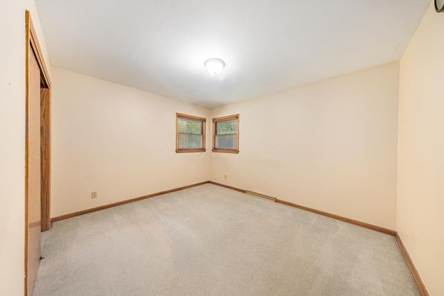 4212 N 95th STREET, Wauwatosa, WI 53222