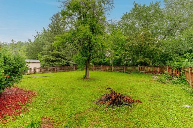 4212 N 95th STREET, Wauwatosa, WI 53222