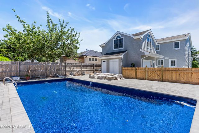 217 Howe Street, Point Pleasant, NJ 08742