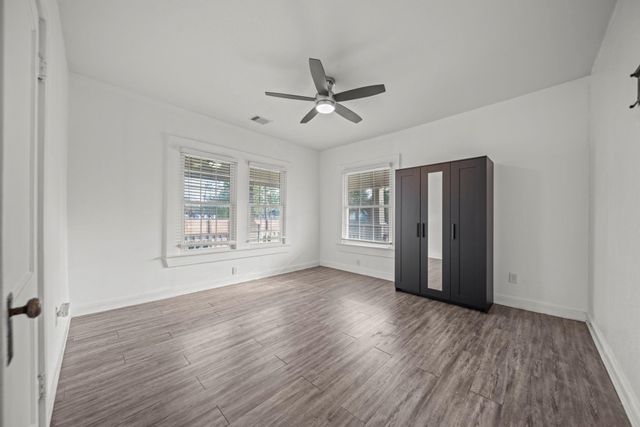 5711 Sherman Street, Houston, TX 77011