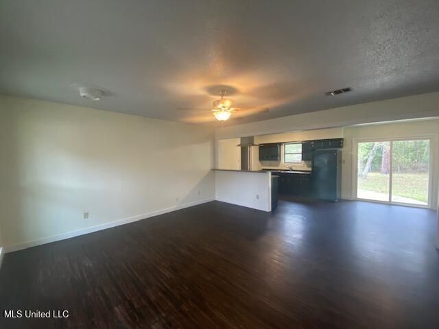 11 Stratford Place, Gulfport, MS 39503