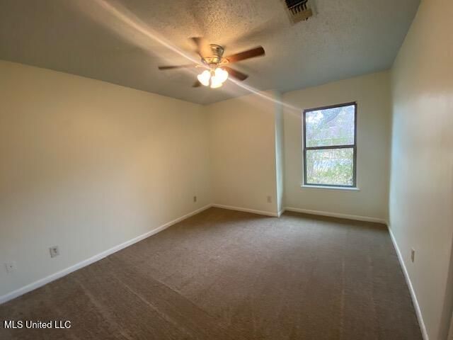 11 Stratford Place, Gulfport, MS 39503