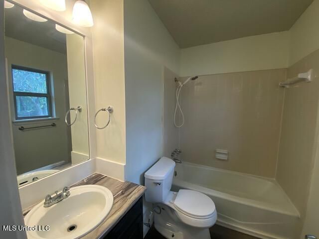 11 Stratford Place, Gulfport, MS 39503