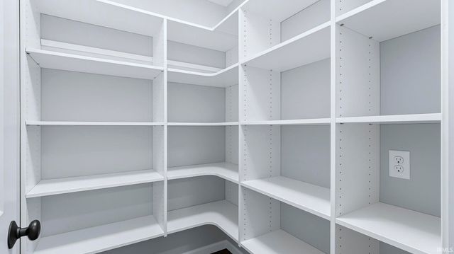 11099 Carob Thorn Trail, Roanoke, IN 46783