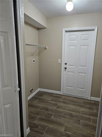861 Chantilly ST E, Lehigh Acres, FL 33974