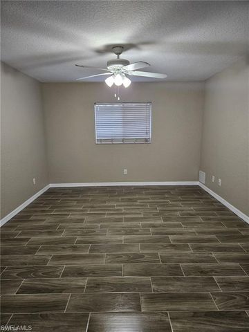 861 Chantilly ST E, Lehigh Acres, FL 33974