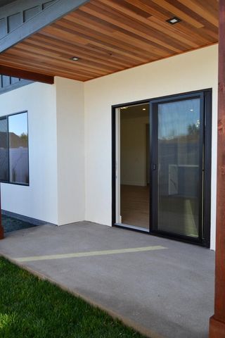 224 SW Deer Meadow Lane, Grants Pass, OR 97527