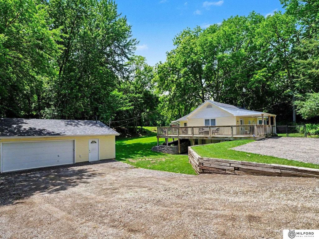 224 S 11 Street, Plattsmouth, NE 68048