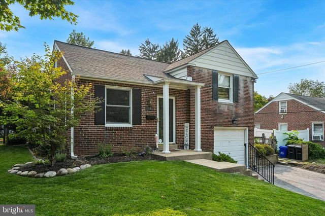 18 N MALIN RD, Broomall, PA 19008