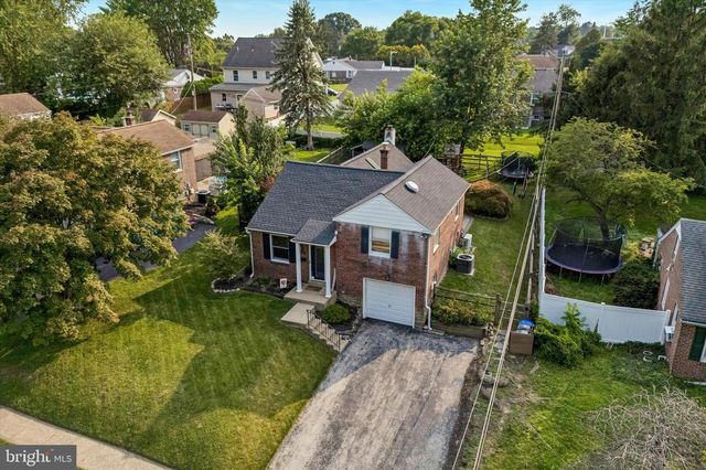 18 N MALIN RD, Broomall, PA 19008