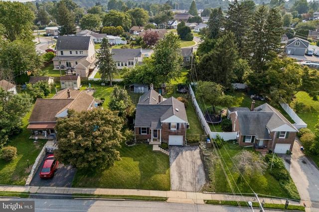 18 N MALIN RD, Broomall, PA 19008