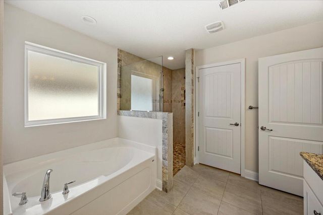 9586 Creets Landing Drive CL07, Navarre, FL 32566