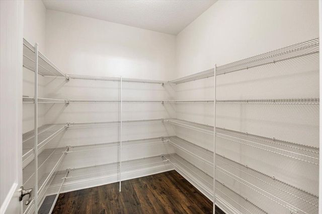 9586 Creets Landing Drive CL07, Navarre, FL 32566