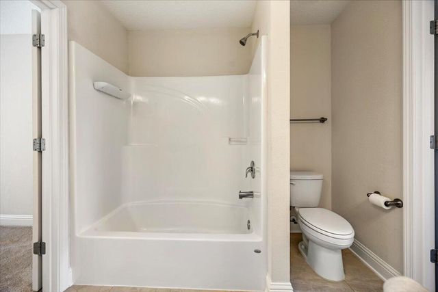 9586 Creets Landing Drive CL07, Navarre, FL 32566