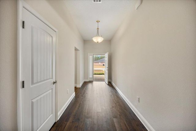 9586 Creets Landing Drive CL07, Navarre, FL 32566