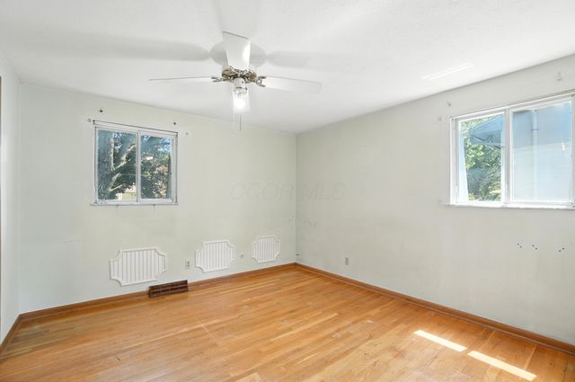 6162 Oakfield Drive E, Columbus, OH 43229