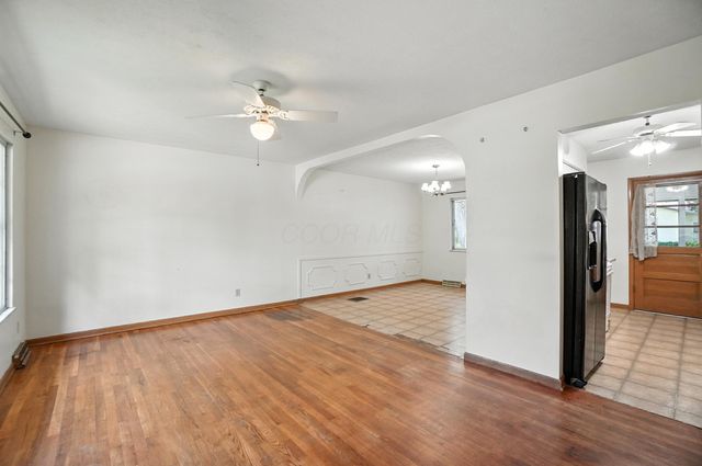 6162 Oakfield Drive E, Columbus, OH 43229