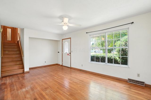 6162 Oakfield Drive E, Columbus, OH 43229