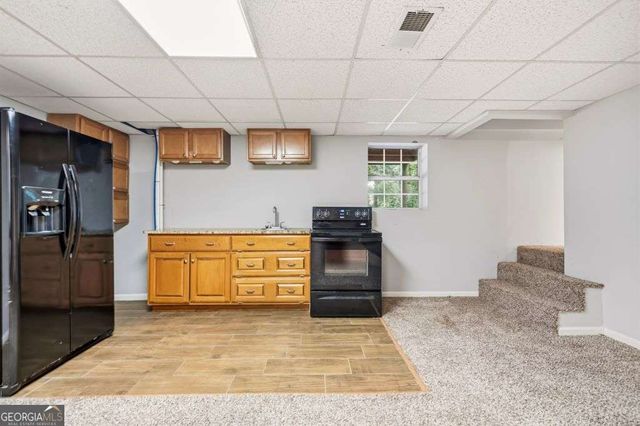516 Fieldwood Dr., Adairsville, GA 30103