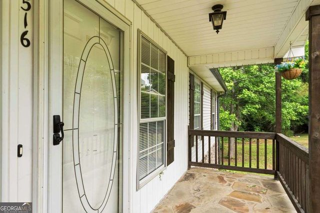 516 Fieldwood Dr., Adairsville, GA 30103