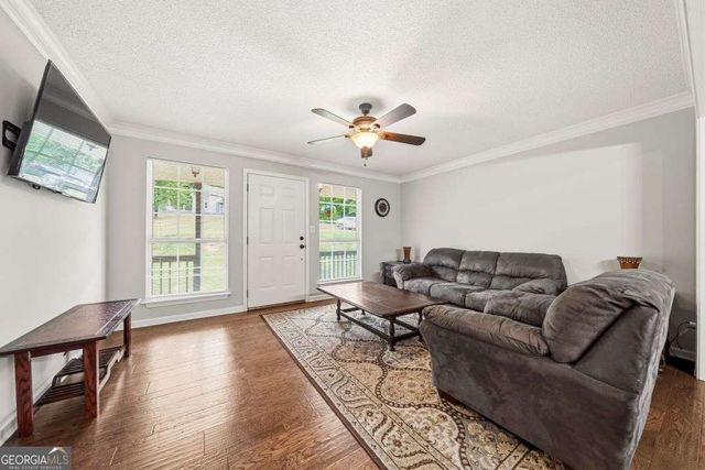 516 Fieldwood Dr., Adairsville, GA 30103