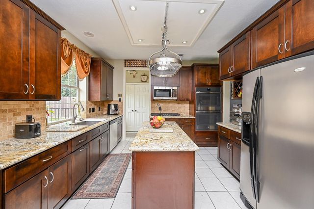 17518 Rustling Aspen Lane, Houston, TX 77095