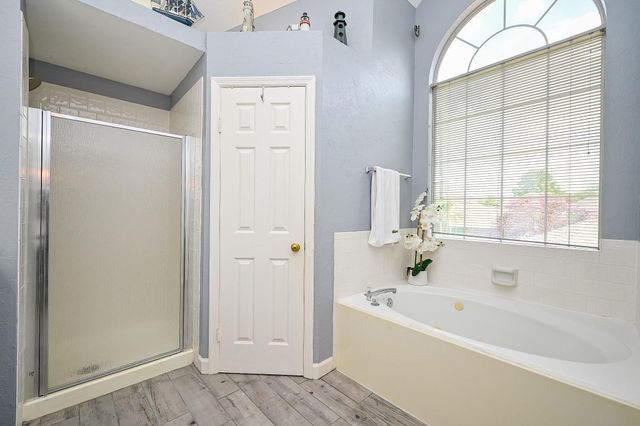 17518 Rustling Aspen Lane, Houston, TX 77095