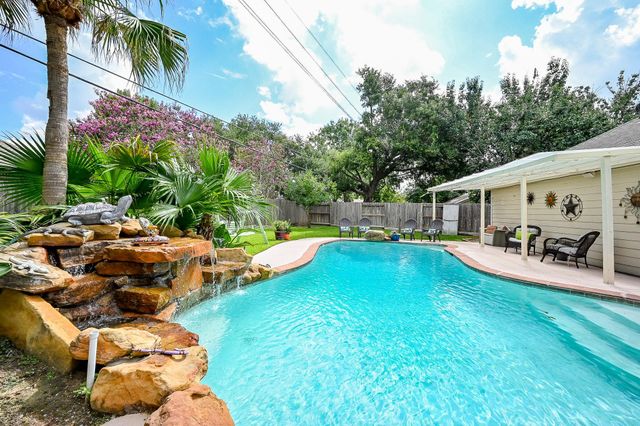 17518 Rustling Aspen Lane, Houston, TX 77095