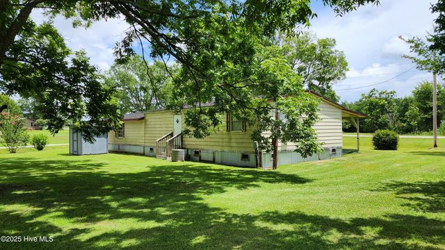 1948 Antioch Church Road, Whiteville, NC 28472