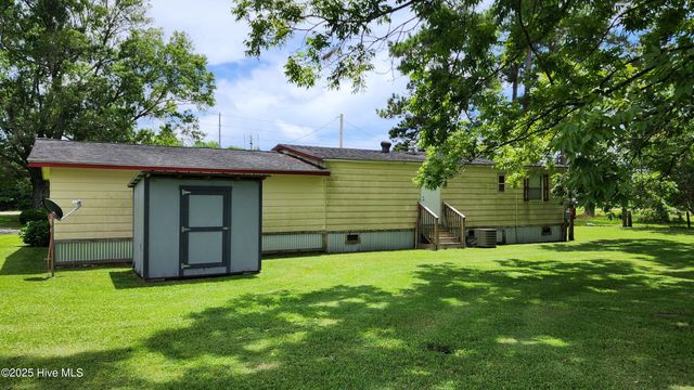 1948 Antioch Church Road, Whiteville, NC 28472