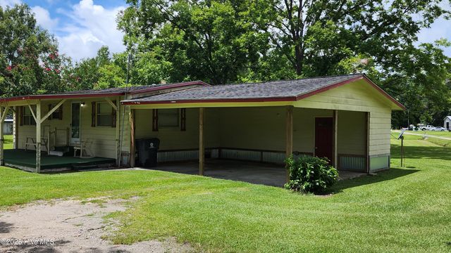 1948 Antioch Church Road, Whiteville, NC 28472