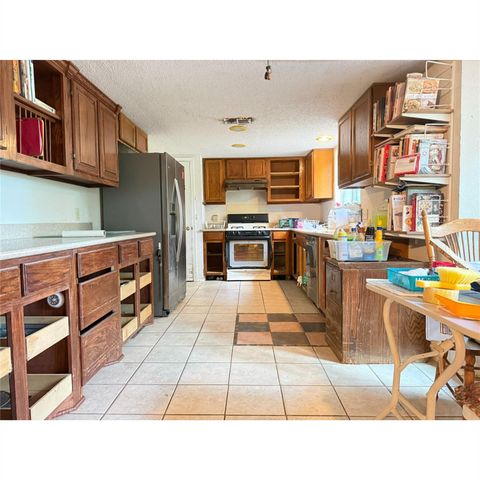 8306 Hanbridge LN, Austin, TX 78736
