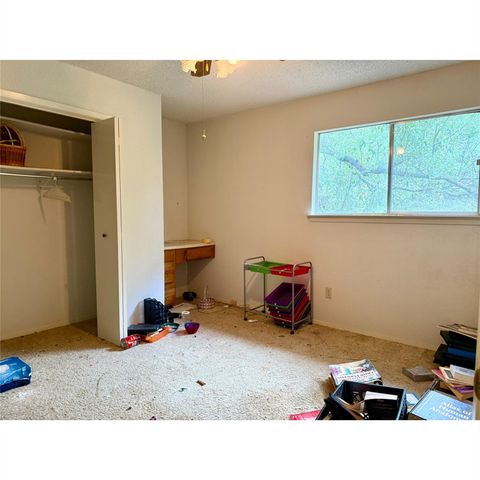 8306 Hanbridge LN, Austin, TX 78736