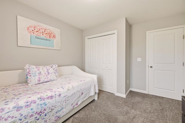 879 S Cattail Cir, Haysville, KS 67060