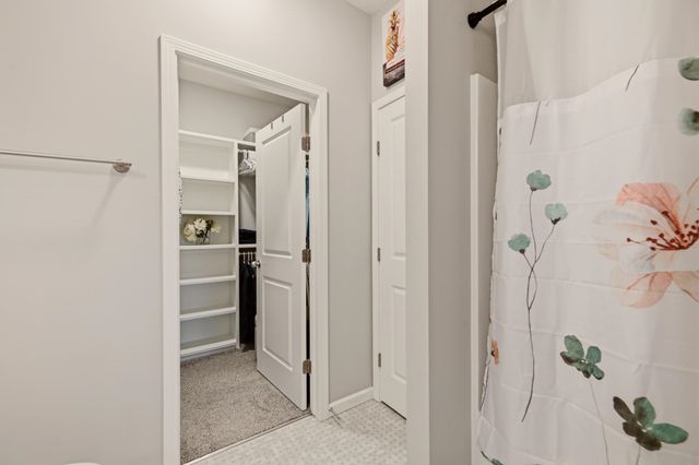 879 S Cattail Cir, Haysville, KS 67060