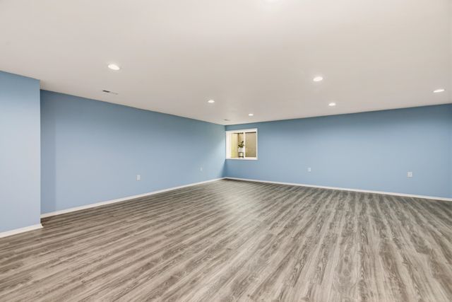 879 S Cattail Cir, Haysville, KS 67060
