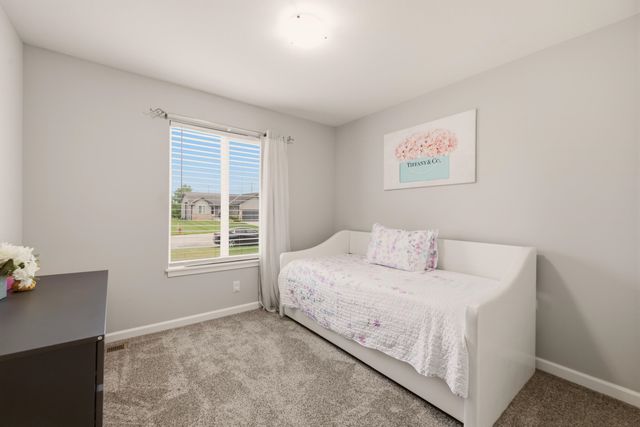 879 S Cattail Cir, Haysville, KS 67060