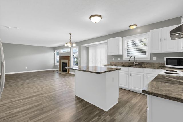 6962 Onyxbluff Lane, Blacklick, OH 43004