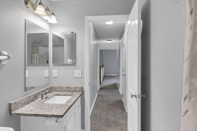 6962 Onyxbluff Lane, Blacklick, OH 43004