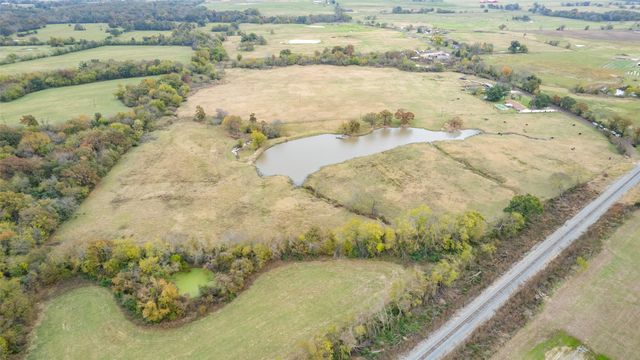 1436 County Road 2320 2, Como, TX 75431