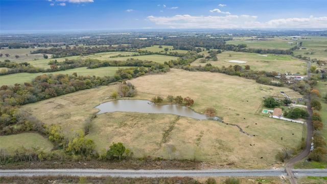 1436 County Road 2320 2, Como, TX 75431