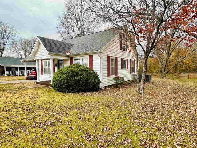 248 CANAL ST, Selmer, TN 38375