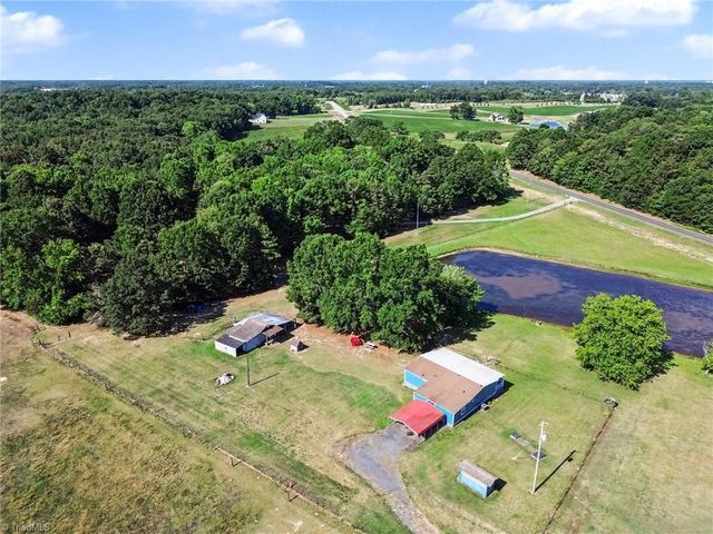 812 Forest Hills School Road N, Marshville, NC 28103