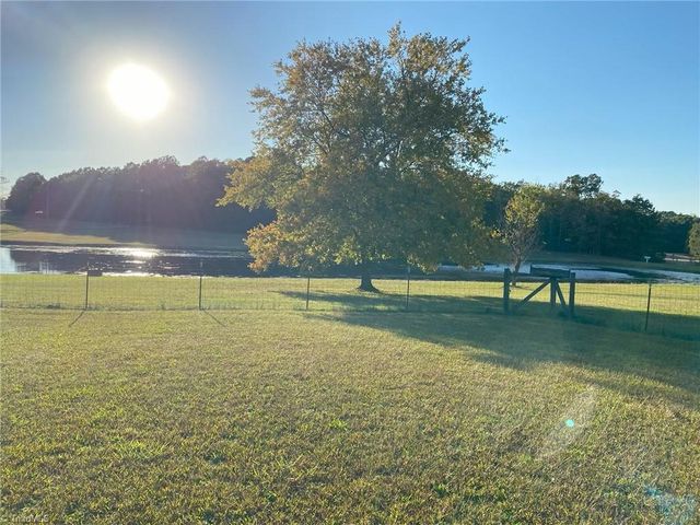 812 Forest Hills School Road N, Marshville, NC 28103