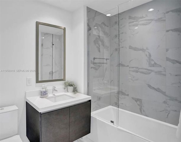 851 NE 1st Ave 2401, Miami, FL 33132