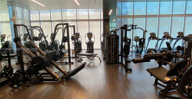 851 NE 1st Ave 2401, Miami, FL 33132