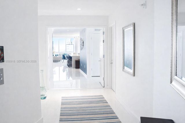 851 NE 1st Ave 2401, Miami, FL 33132