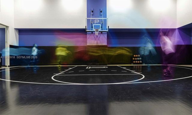 851 NE 1st Ave 2401, Miami, FL 33132